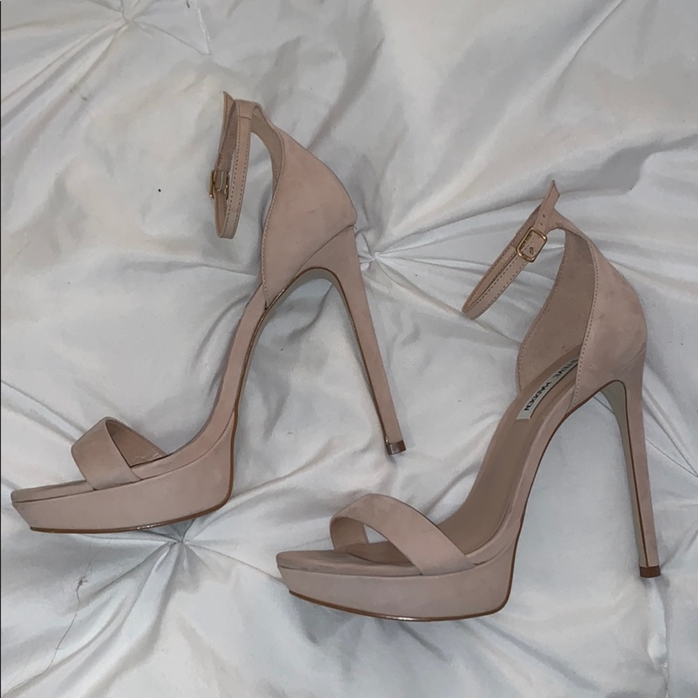 Steve Madden Nude Heels